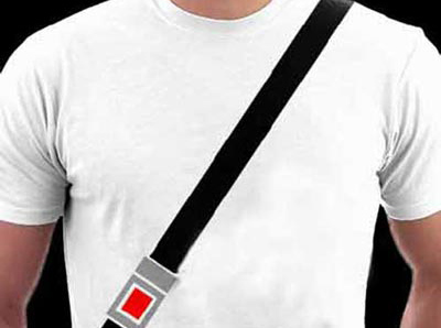 “安全帶T恤衫”到底是在忽悠誰？